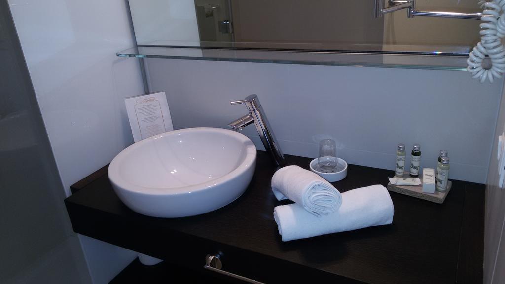 Relais Del Borgo Hotel & Spa 4 Stelle Staffolo Δωμάτιο φωτογραφία